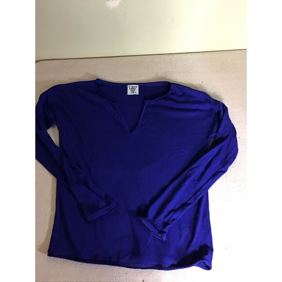 Women Shirt St Barth Karma Logo  Open V-Neck Long/Sl Sz. Med Blue EUC No Sz tag - Picture 4 of 8